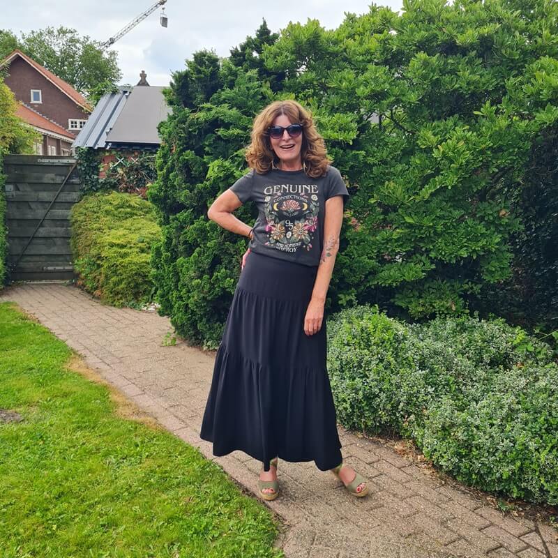 Maxi skirt- the perfect piece for summer style