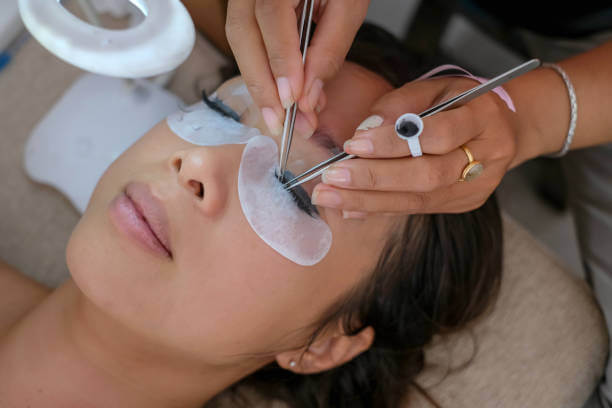 How to Apply False Lashes Without Losing Your Cool How to Apply False Lashes Without Losing Your Cool